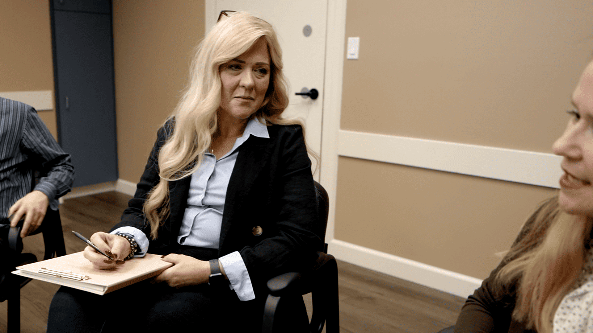 A treatment session during rehab in Sacramento CA