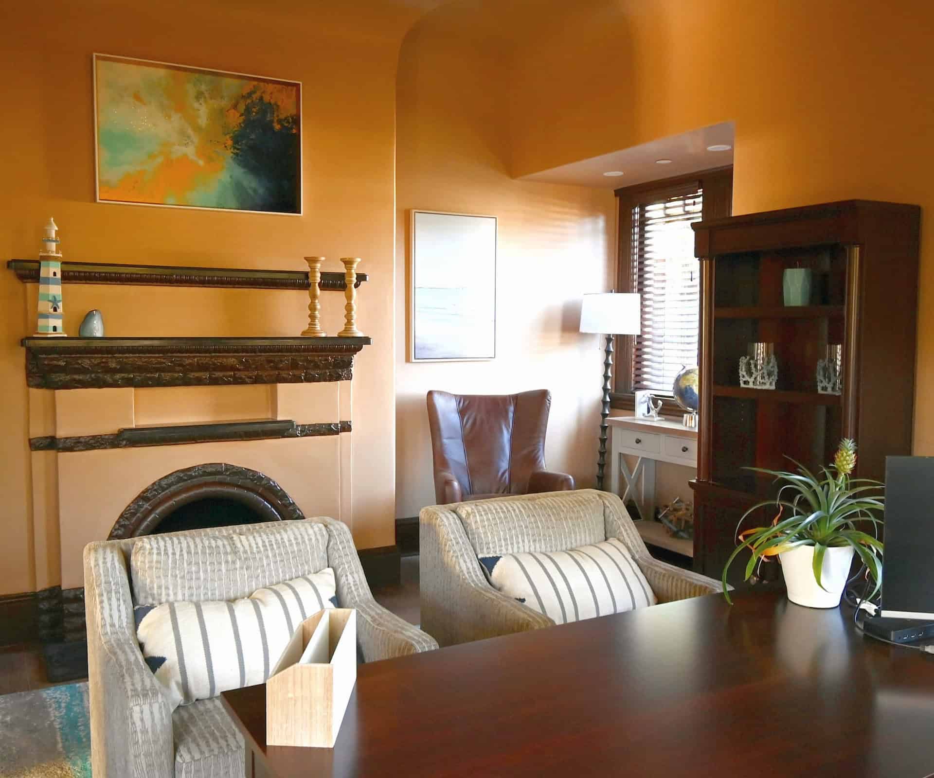 Therapy area in our Monterey detox center.